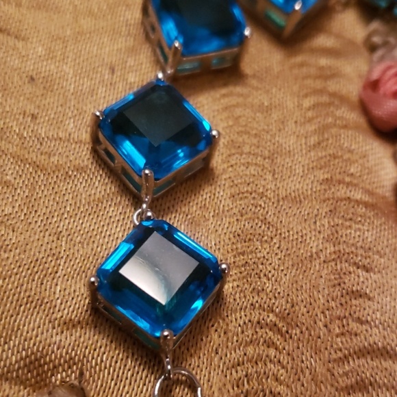 New Large blue square gem bracelet. SS - Picture 2 of 7